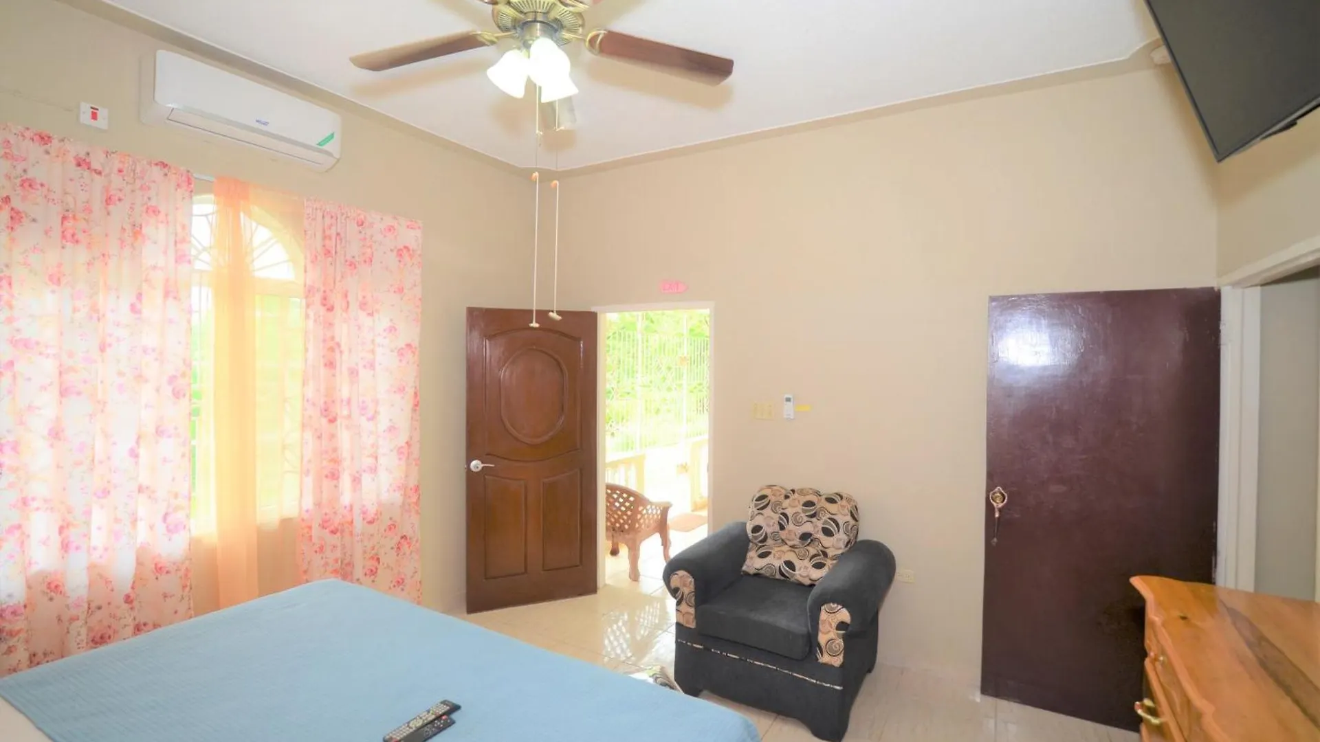 Cozy Locale - Gold Hotel Port Antonio 3*,  Jamaica