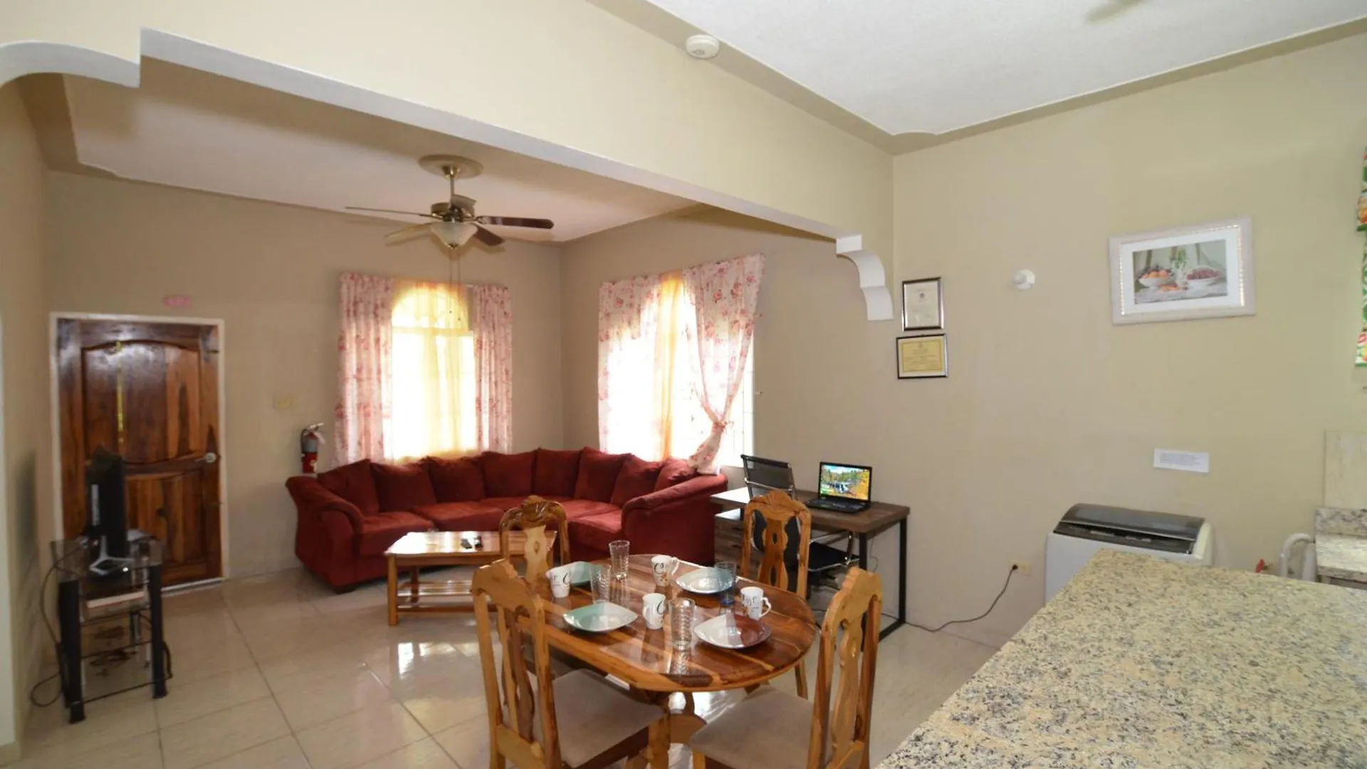 Cozy Locale - Gold Hotel Port Antonio 3*,  Jamaica