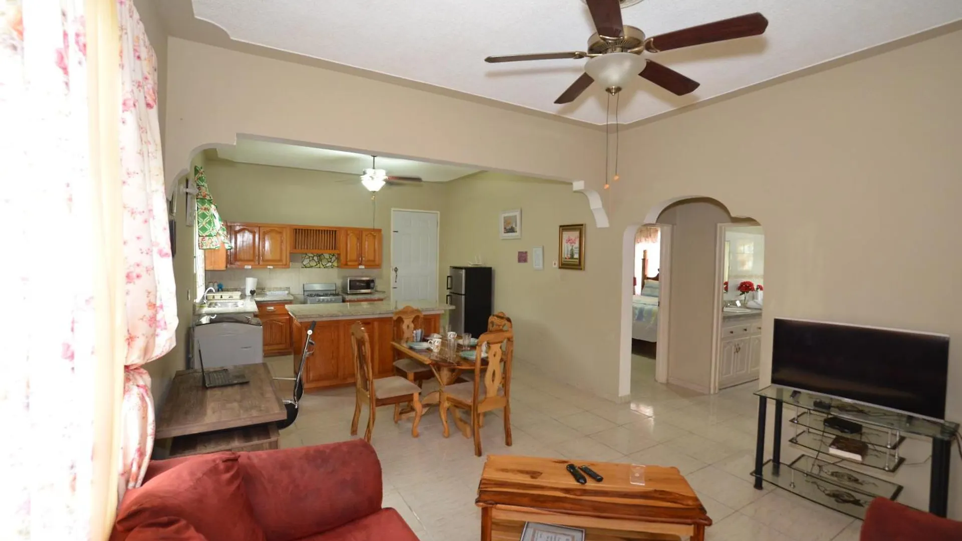 Cozy Locale - Gold Hotel Port Antonio Guest house